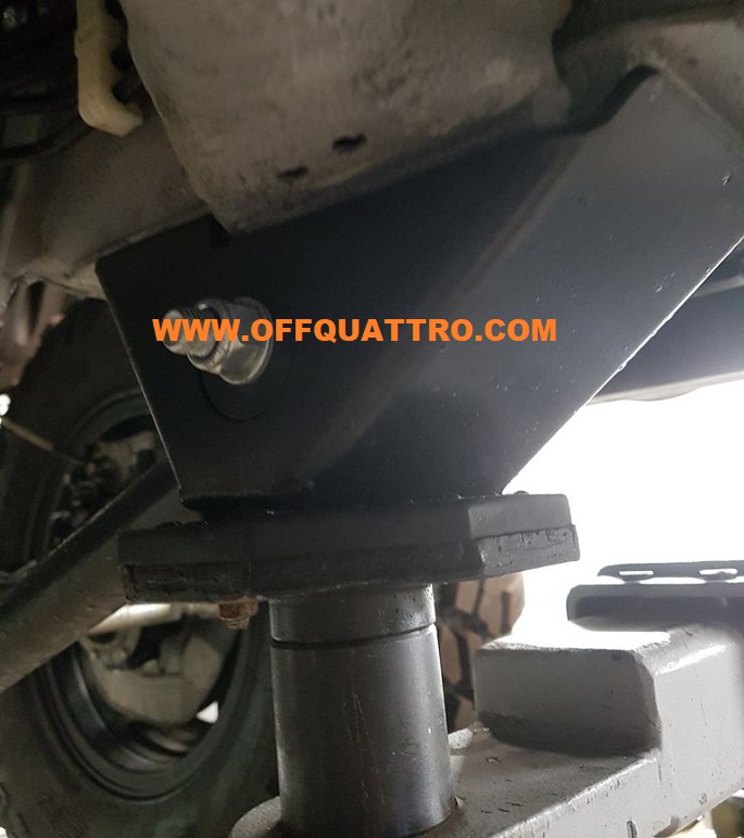 Suzuki Jimny 2 2018 On Attacchi Puntoni Sospensioni - immagine 2